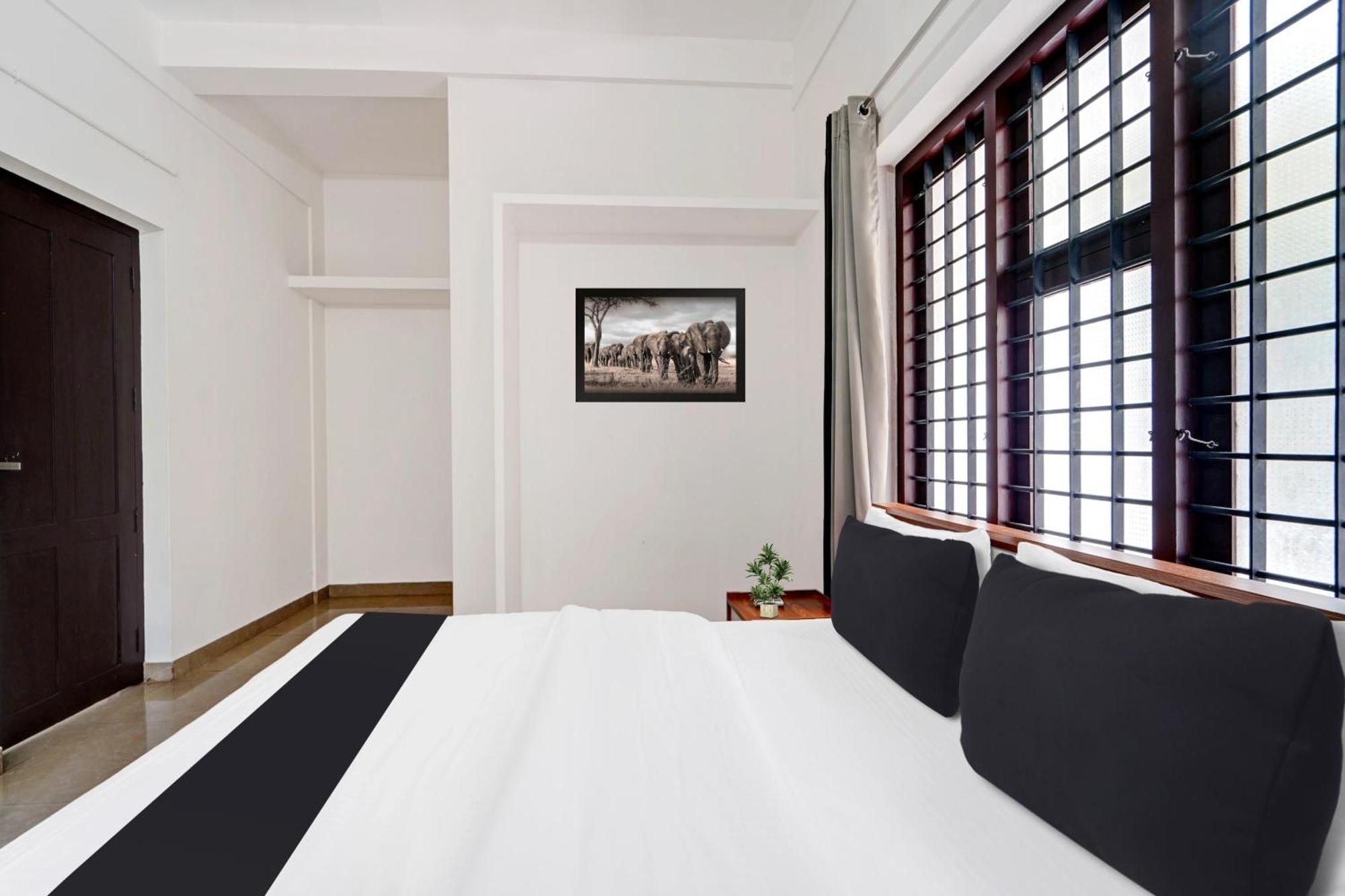 Super Hotel O West Hill Near Mietra Hospital Varakal エクステリア 写真