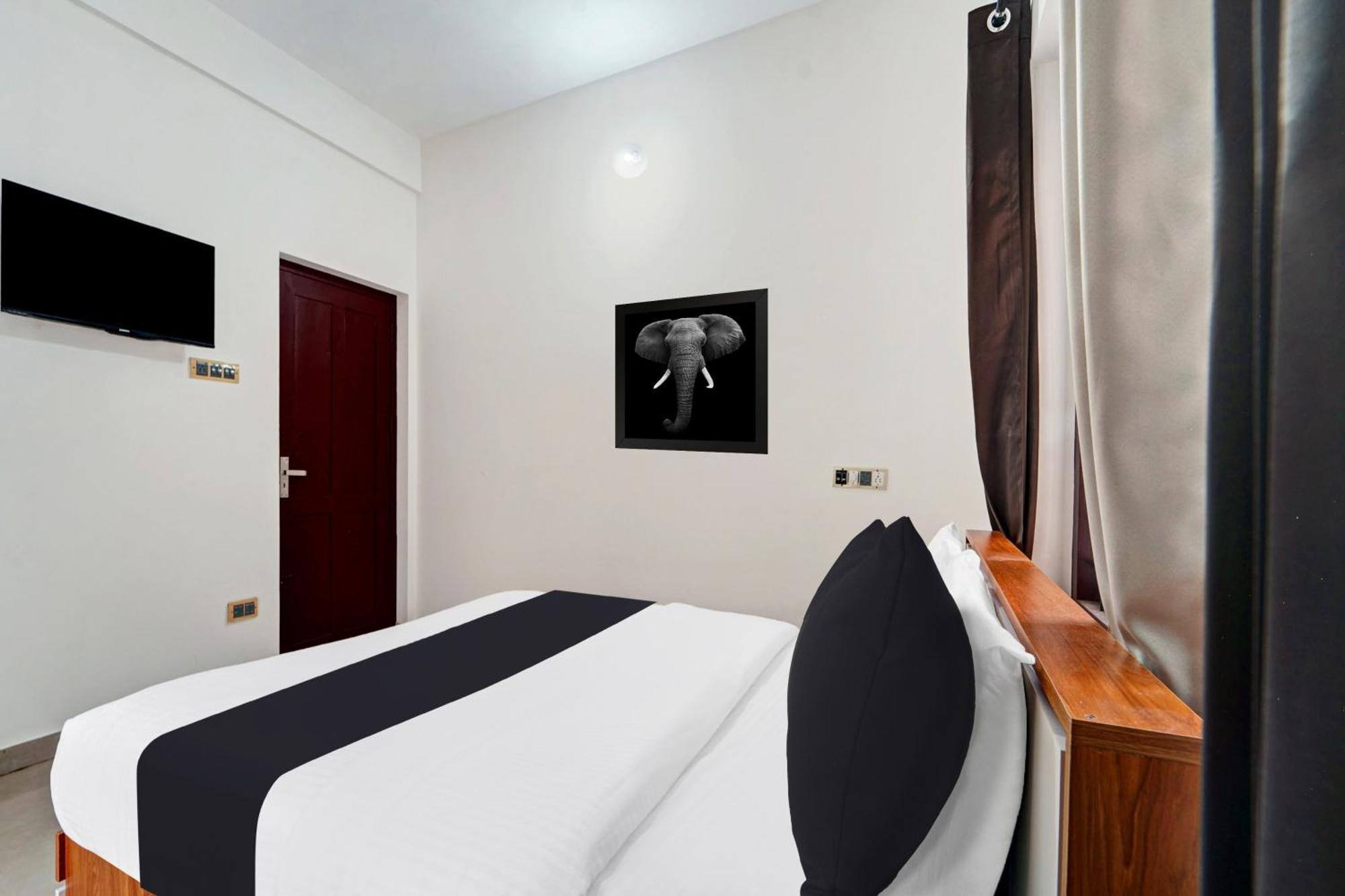 Super Hotel O West Hill Near Mietra Hospital Varakal エクステリア 写真